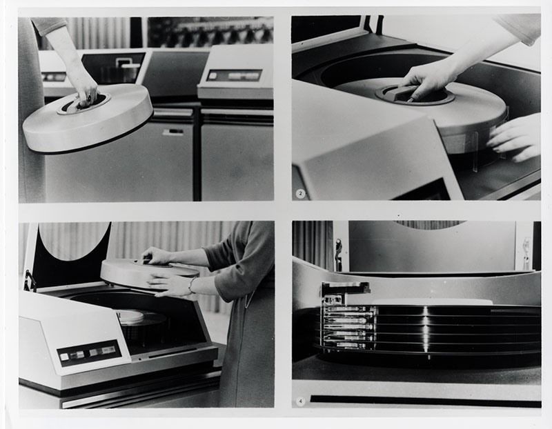 دیسک درایو IBM 1311